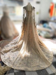 Robe de reine, coupe A, col carré, luxe, strass, cristal, manches longues, perles, robe de scène avec <span class=keywords><strong>voile</strong></span> - Product Image 4