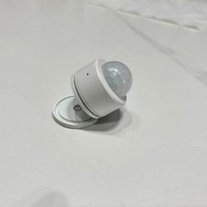 เซ็นเซอร์อินฟราเรดไพโรอิเล็กทริก Zigbee3.0 ตรวจจับความเคลื่อนไหวของมนุษย์ + ขายึดแบบหมุนได้, ระบบรักษาความปลอดภัยภายในบ้าน - Product Image 1