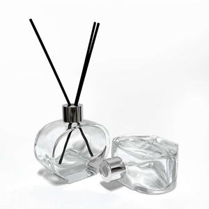 Bouteille de diffuseur d'approvisionnement direct d'usine de luxe prix concurrentiel bouteille de diffuseur en verre de 100ml de luxe - Product Image 2