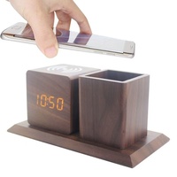 Horloge de table LED SINCERE avec support pour stylos et crayons, alarme, température, date, activation vocale, luminosité réglable, design minimaliste pour enfants et amis