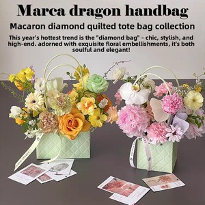 Bolso <span class=keywords><strong>de</strong></span> Mano Trapezoidal con Diseño <span class=keywords><strong>de</strong></span> Macaron en Forma <span class=keywords><strong>de</strong></span> Diamante, Tridimensional, con Flores en Relieve y Color Jelly, para Regalos y Manualidades - Product Image 4