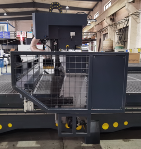 เครื่องแกะสลักไม้ CNC 3 มิติ 9KW สำหรับทำเฟอร์นิเจอร์ไม้และงานแกะสลักนูน 3 มิติ - Product Image 3