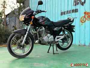 <span class=keywords><strong>Moto</strong></span> de voyage et de sport d'occasion et <span class=keywords><strong>moto</strong></span> de 100-200 cm³ 61-80 km/h - Product Image 4