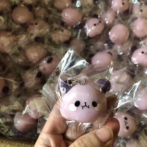 ของเล่นบีบแพนด้าขนาด 4.5 ซม. สุดน่ารัก ของขวัญใหม่แก้เครียดสำหรับเด็กและผู้ใหญ่ มีจำหน่ายราคาส่ง - Product Image 3