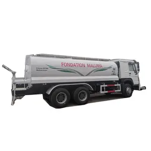 Usado Bom estado Sinotruk HOWO 20000L Water Sprinkler Water Tank Truck para venda