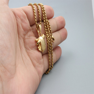 Collar con Colgante de Manos Entrelazadas yunnique, Joyería de Moda Unisex de Aleación de Zinc Dorado, Regalo - Product Image 4