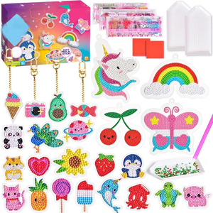 Fait à la main plein diamant PVC Carton pendentif porte-clés transfrontalier bricolage décoratif Puzzle perceuse jouet <span class=keywords><strong>pour</strong></span> enfants <span class=keywords><strong>dessin</strong></span> animé autocollants - Product Image 1