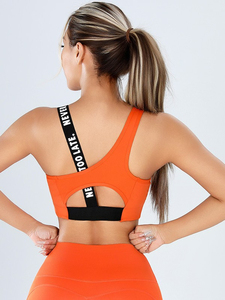 Soutien-gorge de sport Yian élégant <span class=keywords><strong>à</strong></span> épaules irrégulières, doux et enveloppant, avec coussinets amovibles pour <span class=keywords><strong>la</strong></span> course, le Pilates et l'entraînement - Product Image 2