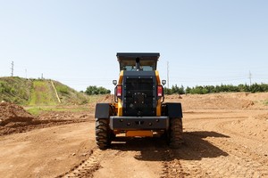 Niveleuse à moteur 917F de haute qualité, 170 ch, avec lame et ripper, pour la construction routière en Algérie, en stock - Product Image 2