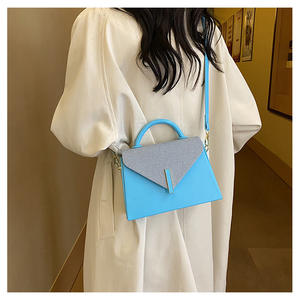 กระเป๋าถือผู้หญิงหนัง PU, สินค้ามาใหม่กระเป๋าสะพายข้างกระเป๋าสะพายไหล่แบบแข็งมีล็อคสายคาดลำตัวสำหรับ2024 - Product Image 4