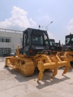Bulldozer pour zones humides de 17 tonnes et 178 CV avec moteur à couple élevé pour la construction