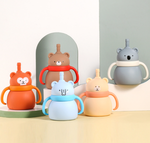 แก้วซิลิโคนสำหรับเด็ก BFA ปลอดสาร BPA พร้อมฝาปิด 100% เกรดอาหาร แก้วหัดดื่มซิลิโคนสำหรับเด็ก แก้วหัดดื่มซิลิโคนรูปสัตว์พร้อมหลอด - Product Image 4