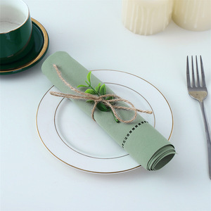 Serviettes en tissu faites à la main personnalisées Linge de table en coton polyester vert pour mariage, restaurant ou café à la maison - Product Image 2