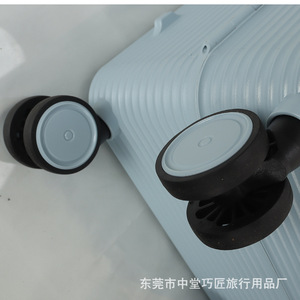 กระเป๋าเดินทางแบบล้อลาก PP ขนาด 20 นิ้ว พร้อมกุญแจ TSA ล้อเงียบ สำหรับเดินทางธุรกิจ สีฟ้าอ่อน - Product Image 4