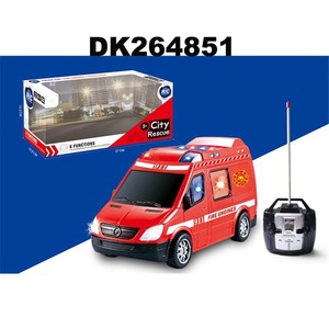 4CH RC voiture voiture de police jouet télécommande ambulance voiture avec lumière et musique - Product Image 6