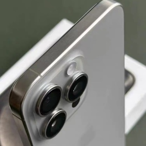 <span class=keywords><strong>Smartphone</strong></span> Usato Modello <span class=keywords><strong>iPhone</strong></span> 15 Pro Max 1TB, 15 Pro Sbloccato di Fabbrica, Bianco e Nero, Telefono15 a Prezzo all'Ingrosso - Product Image 4