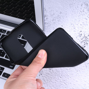 Funda de silicona suave <span class=keywords><strong>para</strong></span> móvil, carcasa trasera mate negra de TPU <span class=keywords><strong>para</strong></span> <span class=keywords><strong>OnePlus</strong></span> <span class=keywords><strong>Nord</strong></span> CE 2 <span class=keywords><strong>N100</strong></span> 8T 7 7T Pro - Product Image 5