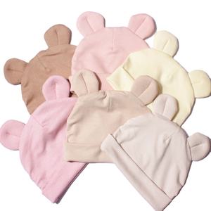 <span class=keywords><strong>Bonnet</strong></span> personnalisé super doux à double couche tricoté avec oreilles d'ours pour les nourrissons Casquette quatre saisons pour bébés garçons et filles - Product Image 1