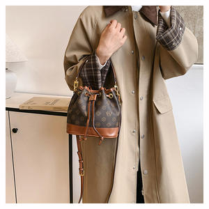 Simple seau sac mode léger nouvelle conception fourre-tout épaule sac à bandoulière cordon Style cuir femmes sac à bandoulière - Product Image 3