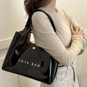 高品質カスタムサイズ透明トートバッグトラベルバッグPVCホログラフィッククリアトートバッグロゴ入り女性用ハンドバッグ - Product Image 3