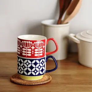 Рекламные подарки с логотипом на заказ, цветная керамическая кружка, ретро Штабелируемая фарфоровая белая и синяя чашка