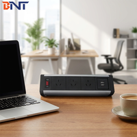 Prise de courant USB-A à fixer sur table avec 3 prises CA et 2 ports de charge 16A pour usage commercial