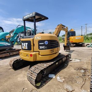 Offre Spéciale – Excavatrice Compacte CAT 304C CR d'Occasion, Bien Entretenue, à Prix Abordable, Idéale pour les Projets d'Aménagement Paysager au Burundi et en Jordanie - Product Image 3