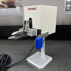 RONMACK RM-917KE Coupe-œillet de ceinture manuel pour machine à coudre, pour la découpe d'œillets de jeans, neuf, pour usage en usine de confection - Product Image 4