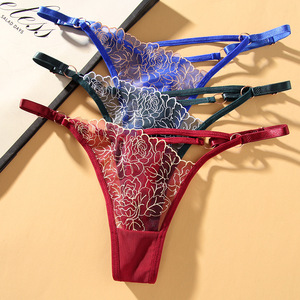 Mutandine Sexy Economiche da Donna in Poliammide con Ricamo in Pizzo, Perizoma con Logo in Vita, Traspiranti, Ecologiche, Floreali e Trasparenti - Product Image 3