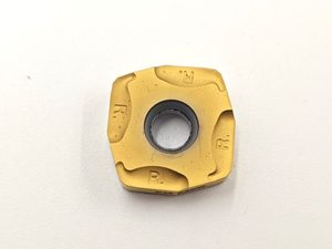 R365 15 05 <span class=keywords><strong>ZNE</strong></span> KM K20W CVD Plaquette de fraisage ronde en fonte pour usinage à fort avanceur - Product Image 1
