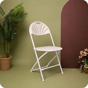 Chaise pliante moderne en plastique blanc, légère, avec dossier ventilé, durable, confortable et portable pour jardin, salle à manger, hôtel, mariages, école - Product Image 1