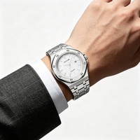 Montre à quartz pour homme de marque supérieure, durable, au design élégant, sportive et tendance, avec boîtier en alliage et bracelet en acier inoxydable, vente en gros d'usine, populaire