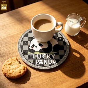 Sous-verre rond en cuir PU motif panda de dessin animé moderne, résistant à la chaleur, 10 cm – Cadeau idéal pour les amoureux des animaux et les fêtes de pendaison de crémaillère - Product Image 1