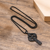 Collier croix en acier inoxydable pour homme, plaqué argent, or, noir, design punk, catholique, chrétien, avec fil de perles d'eau douce, pour anniversaire