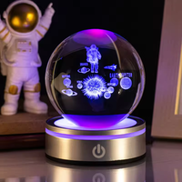 Vente en gros d'usine, personnalisation d'images 3D gravées au laser, éclairage LED, base tactile colorée, boule de verre en cristal clair K9, décoration d'intérieur