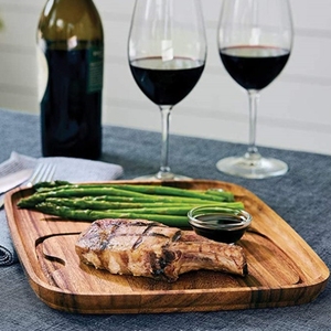 Planche à découper carrée en bois d'acacia de qualité alimentaire, durable et écologique, <span class=keywords><strong>pour</strong></span> servir les steaks, la pizza, le pain et les plats du soir – Idéale <span class=keywords><strong>pour</strong></span> les fêtes en cuisine - Product Image 4