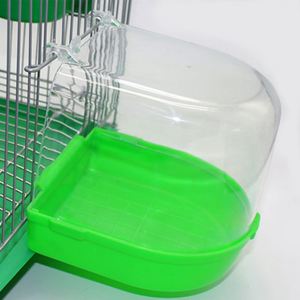 Boîte de bain d'<span class=keywords><strong>oiseau</strong></span> en plastique douche d'<span class=keywords><strong>oiseau</strong></span> pour perroquets bain suspendus perroquets Cages miroir <span class=keywords><strong>baignoire</strong></span> pour oiseaux bain d'eau - Product Image 4