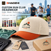 Casquette de performance pour club de course personnalisée à 5 panneaux avec cordon, perforations laser, respirante, légère, séchage rapide, logo d'équipe brodé