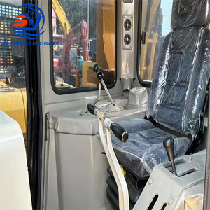 Bulldozer CAT D8R, Capacidad de Aplicación de Aserrín de 6 m³, Motor de 185 kW, Equipo Pesado Usado - Product Image 6