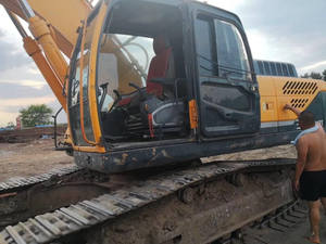 รถขุดตีนตะขาบมือสองจากเกาหลีแท้ รุ่น Hyundai HX220HD เครื่องยนต์ Yanmar พร้อมปั๊มและลูกปืน ประสิทธิภาพสูง สภาพดี - Product Image 2