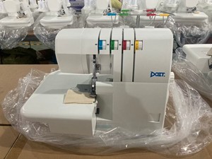 จักรเย็บผ้าโอเวอร์ล็อคขนาดเล็กแบบพกพา รุ่น DT 703 สำหรับใช้ในบ้าน เย็บกระดุมได้ - Product Image 3