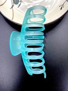 Jepit Rambut Besar Motif Marmer Warna Baru 4.33 Inci 11cm untuk Wanita dan Gadis, Jepit Rambut Premium Plastik Resin Candy Bright Matt Bentuk Pisang - Product Image 3