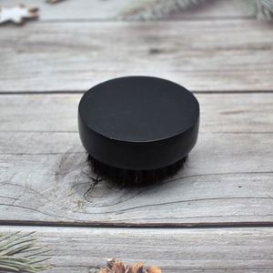 Cepillo de Limpieza con Mango de Madera Negra y Logotipo Personalizado - Product Image 4