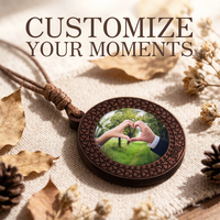 Photos quotidiennes personnalisables pour les couples, colliers ronds en bois, cadeaux surprise pour la Saint-Valentin et accessoires portables