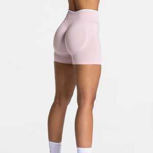 Shorts de sport OEM doux et respirants pour femme, taille haute, avec bande en V, sans couture, effet froncé aux fesses, pour le yoga et le fitness - Product Image 1