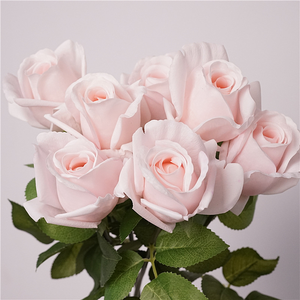 Nouvelles fleurs artificielles de <span class=keywords><strong>rose</strong></span> rouge 2026, kit de roses <span class=keywords><strong>La</strong></span> <span class=keywords><strong>Belle</strong></span> <span class=keywords><strong>et</strong></span> <span class=keywords><strong>la</strong></span> Bête, <span class=keywords><strong>rose</strong></span> rouge unique pour arrangement floral artificiel - Product Image 2