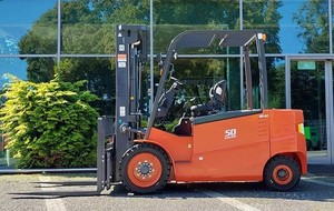 Produits les plus vendus : Camion Lg35b de 3,5 tonnes, type contrepoids, avec batterie, à vendre - Product Image 2