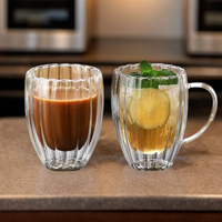 Tasse à café en verre borosilicate transparent à double paroi avec poignée, design à rayures verticales résistantes à la chaleur