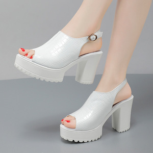 Nuovi <span class=keywords><strong>Sandali</strong></span> Estivi da <span class=keywords><strong>Donna</strong></span> Xuanhui, Taglia <span class=keywords><strong>43</strong></span>, con Suola Spessa e Tacco Alto Sexy - Product Image 4