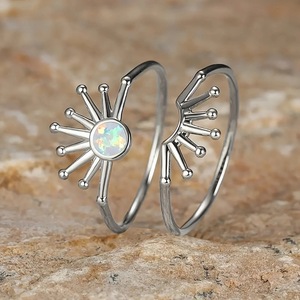 Ensemble de bagues pour couple Tournesol Lever et Coucher du Soleil, Bijoux uniques et tendance pour l'index - Product Image 3